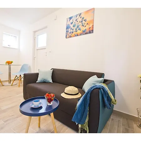 Heart Of Apartment Split